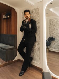 Karan Kundrra DM Weekly